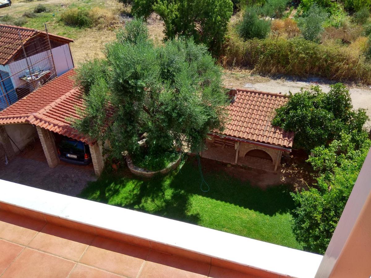 Sunny Apartment With Mountain View Patras Exterior photo